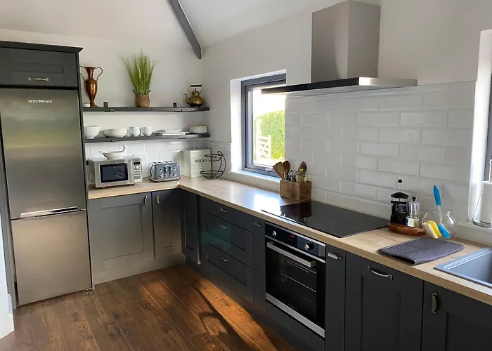 Mary-tim's Cromane Cross Near Киллорглин