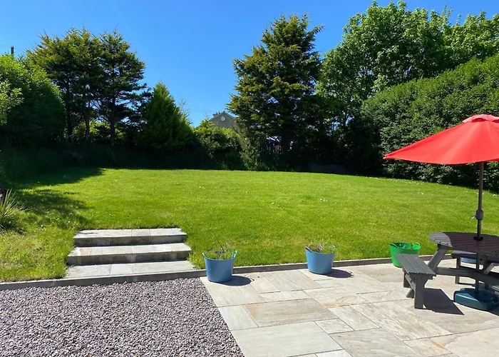 Mary-tim's Cromane Cross Near